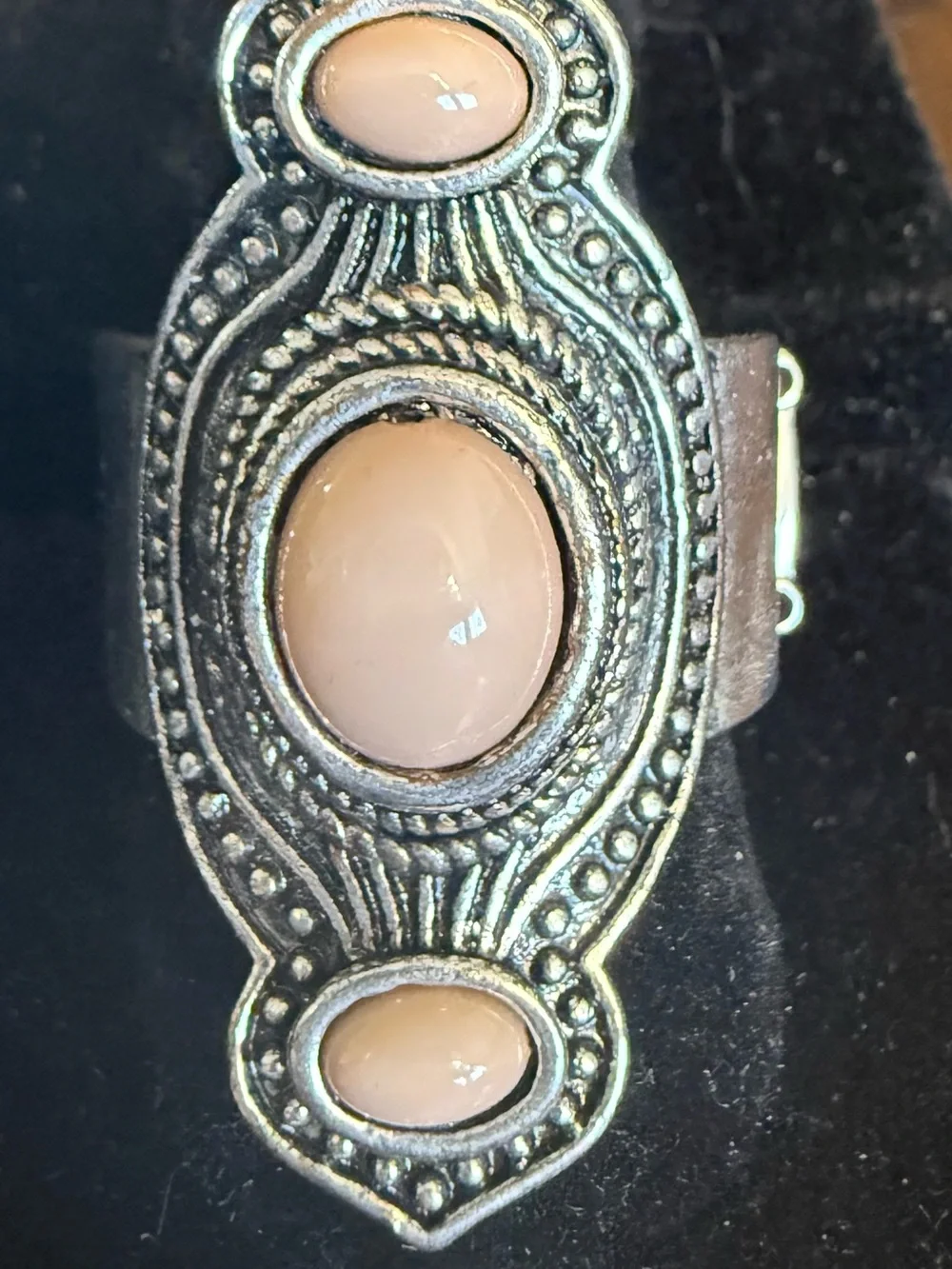 paparazzi Silver-Tone Ring with Cream Cabochons